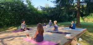 Yoga shacti en exterieur